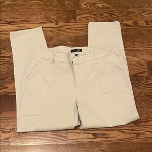 1822 Denim Women's Cropped Pants in Light Cream